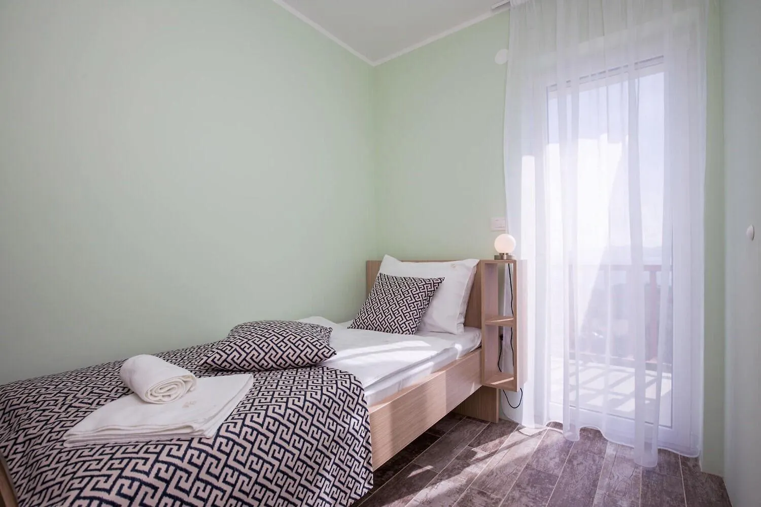 Apartmani Kostrena - With Pool